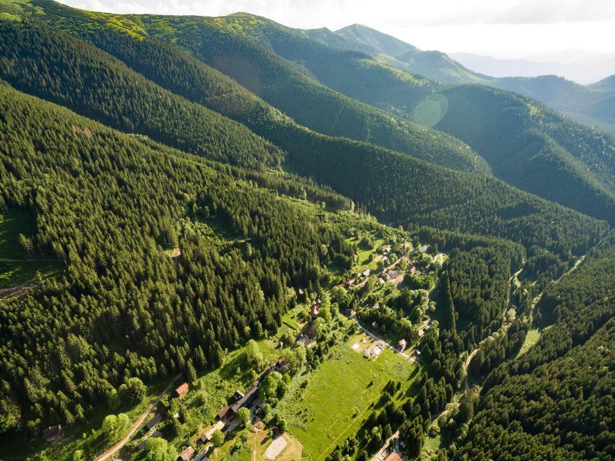 Chata Magurka Hotell Partizanska lupca Exteriör bild